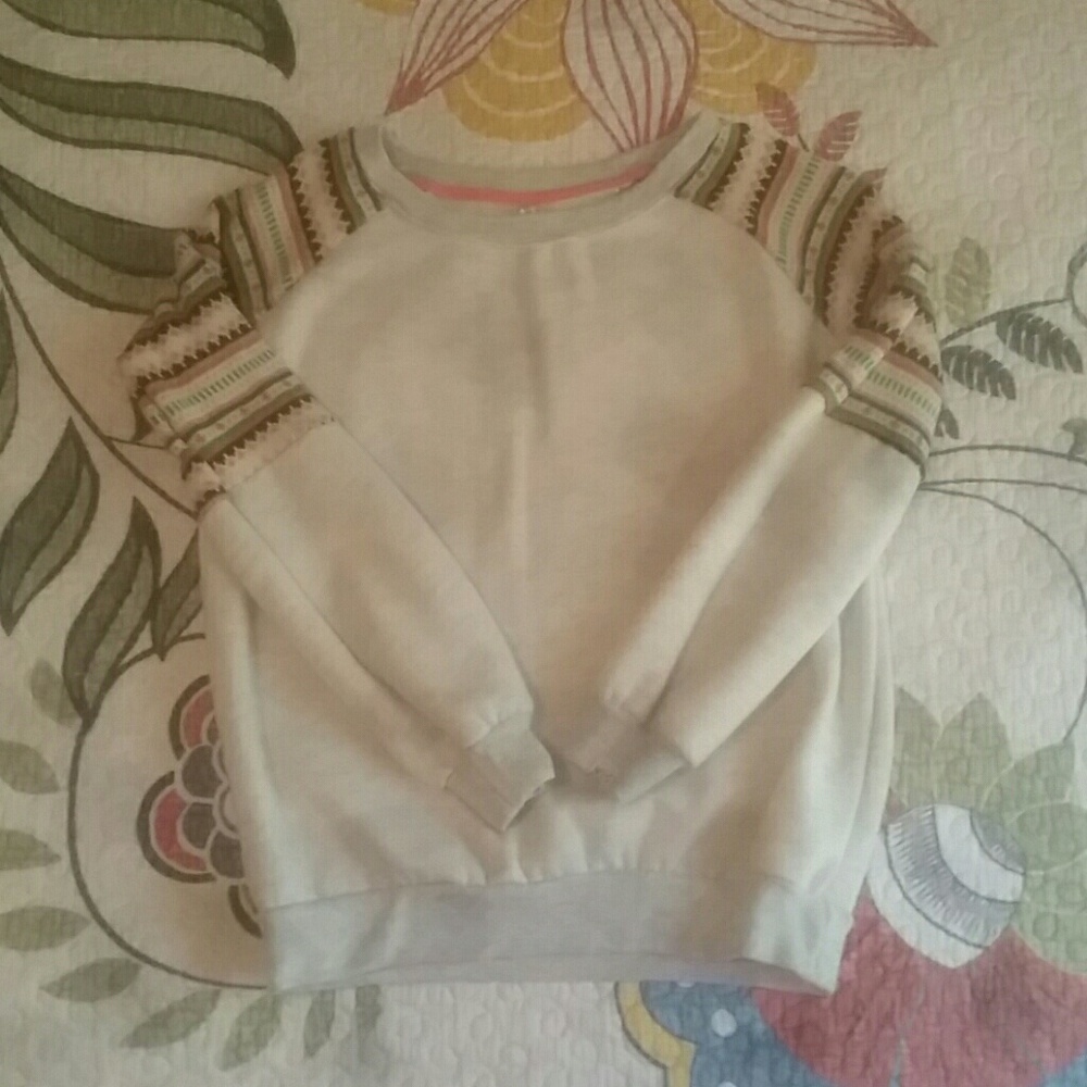 Sweatshirt